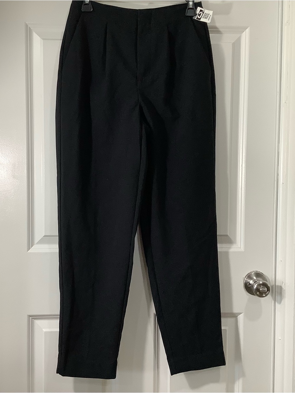 a new day Black womens Pleated Dress Pants size 4. NWT.